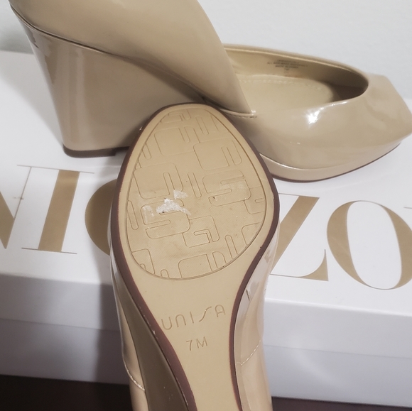 Shoes - Picture 2 of 2